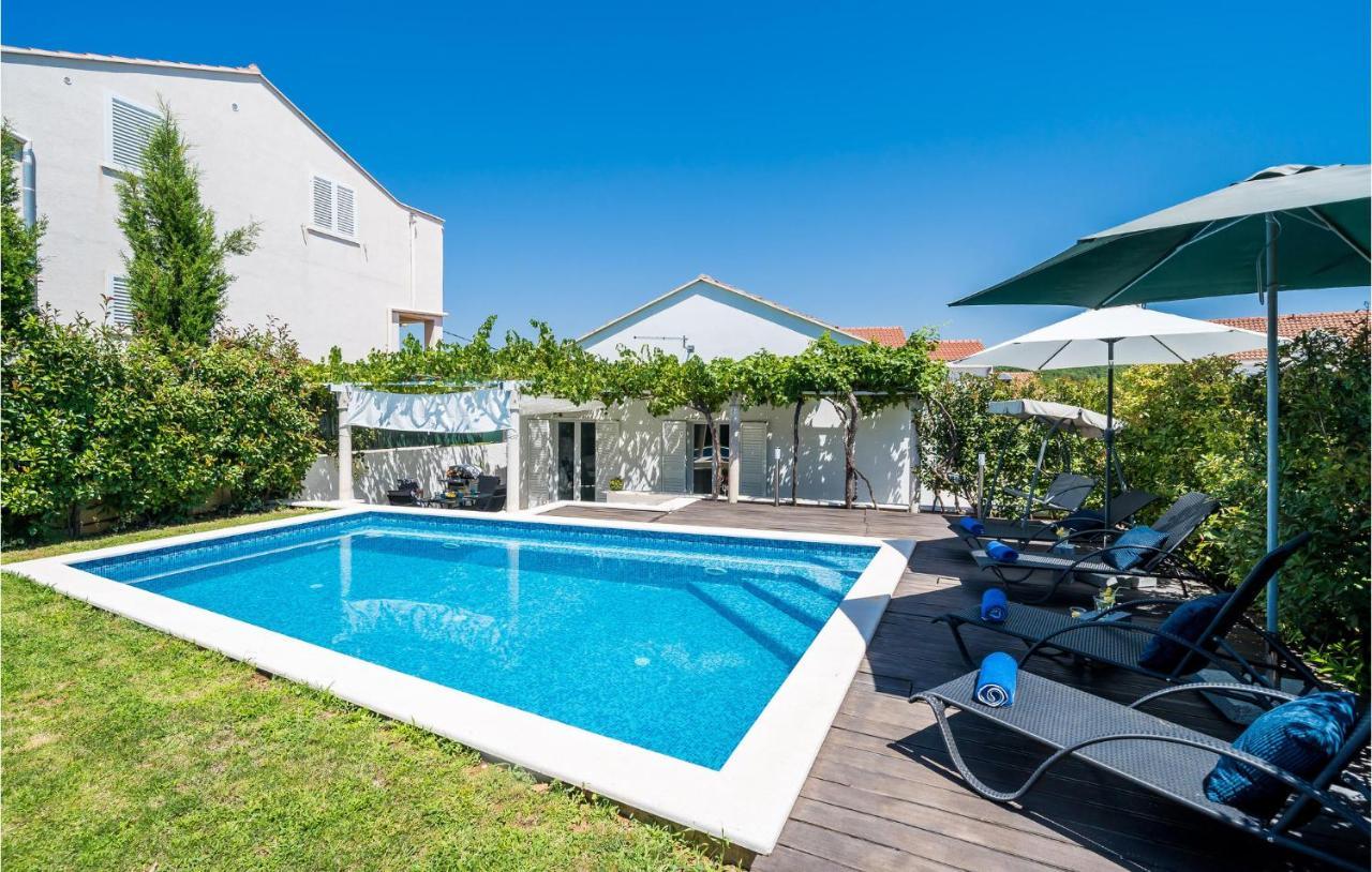 Ferienhaus Holiday Bosanka With Outdoor Swimming Pool 287 *