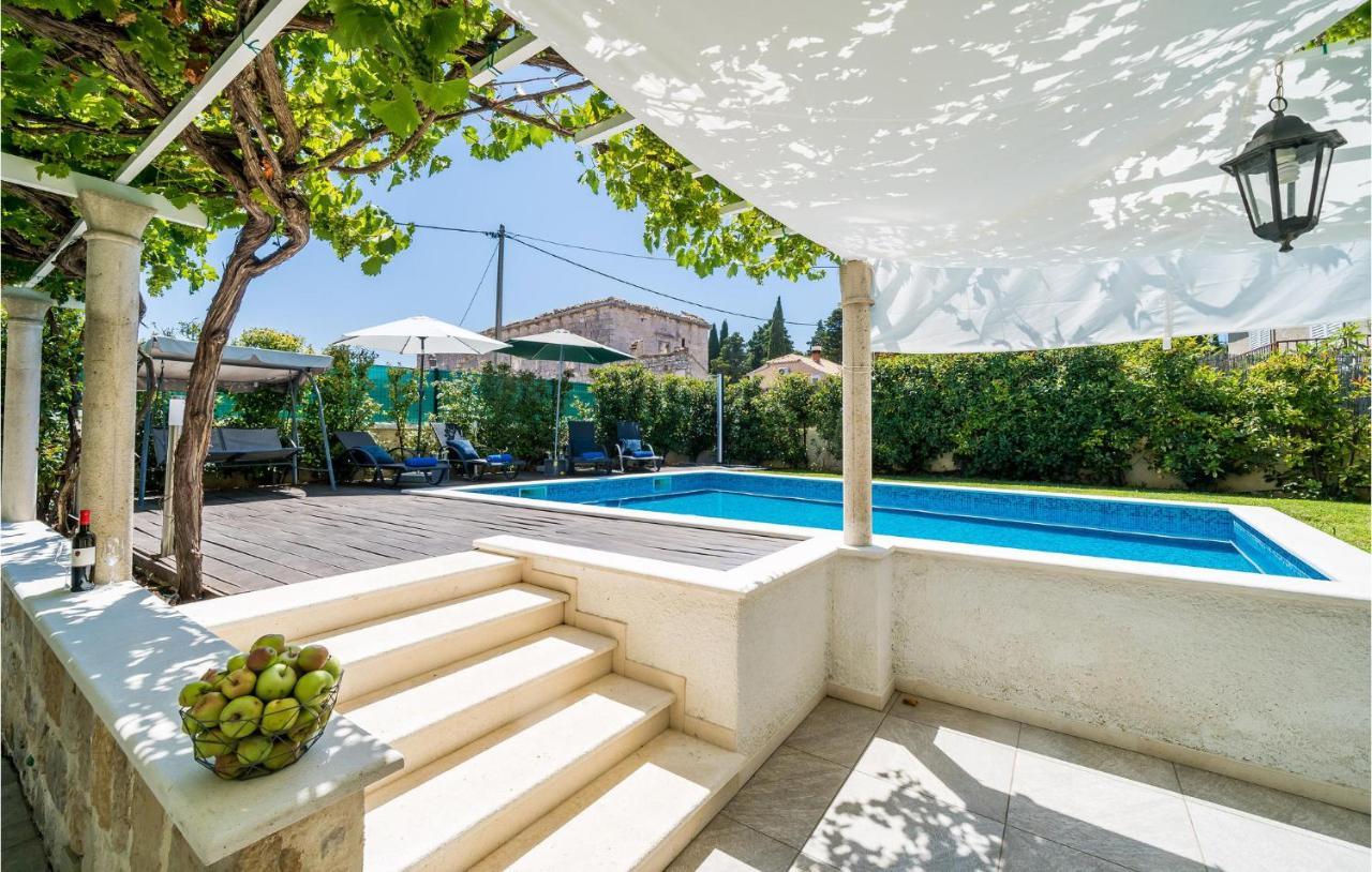 Holiday Bosanka With Outdoor Swimming Pool 287 *