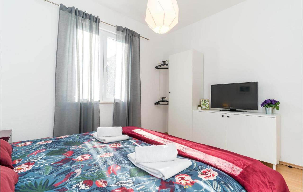 Holiday Bosanka With Outdoor Swimming Pool 287 *