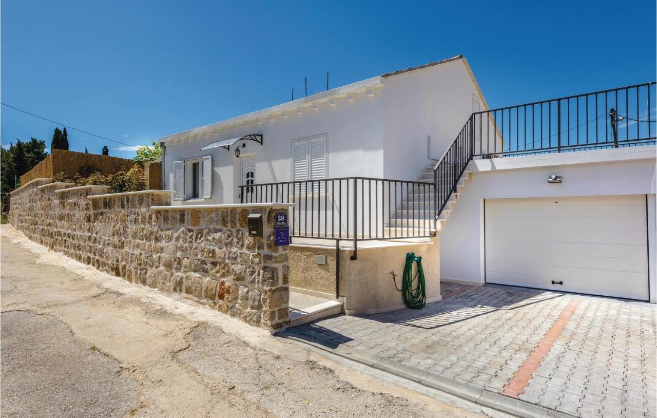 Holiday Bosanka With Outdoor Swimming Pool 287 Dubrovnik